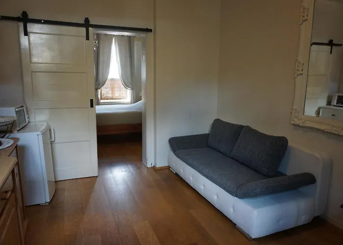 De Bezige Bij كيركراد