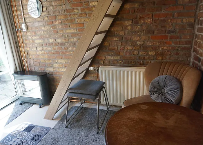 Bed & Breakfast De Bezige Bij 3*